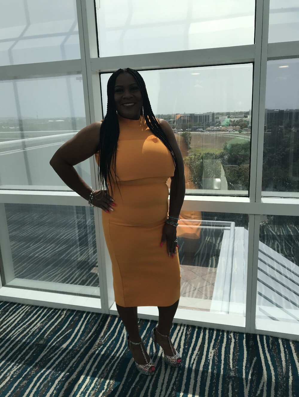 Wear Two Ways Sleevless Or Off /Cross Shoulder